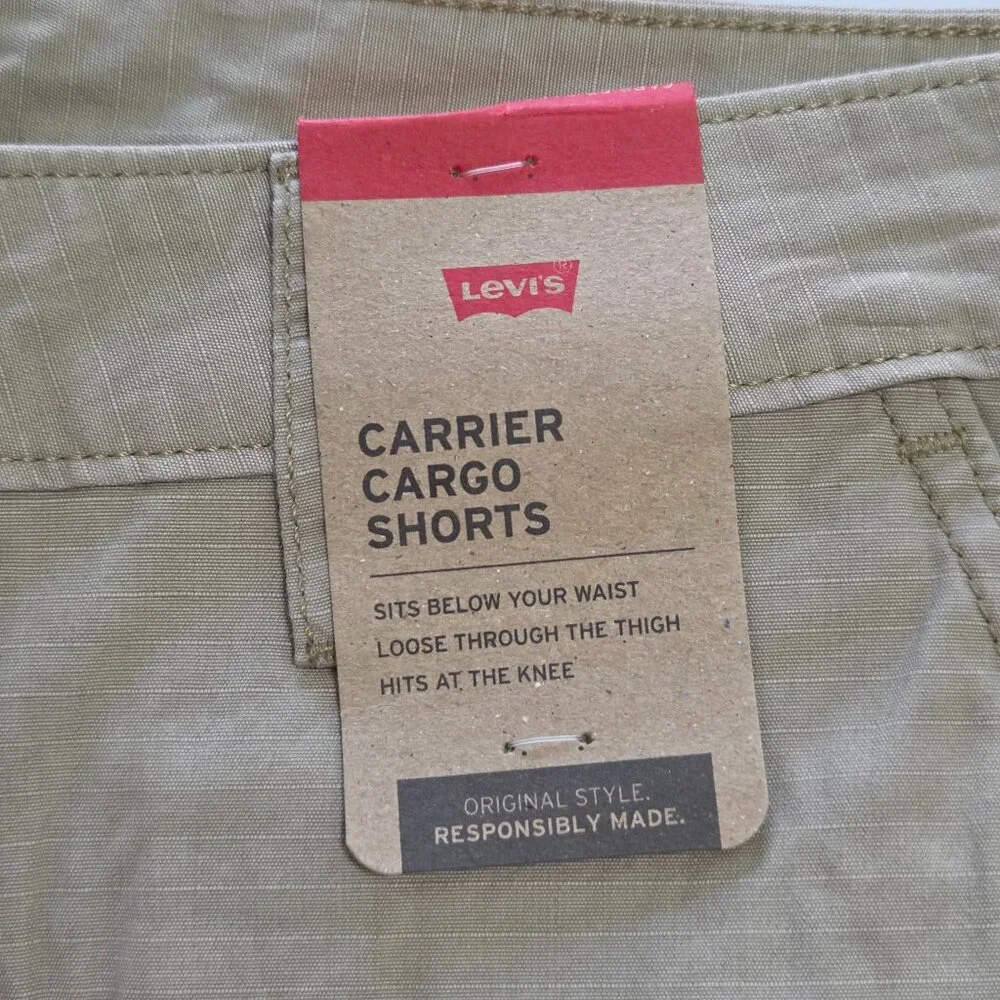 Levi’s Carrier Khaki 100% Cotton Cargo Shorts, Men’s Size 32, NWT
